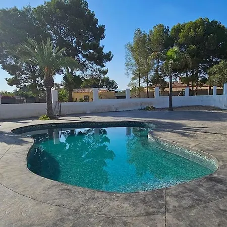 In Big House With Private Pool & Large Outdoor Space * L'Alfas del Pi